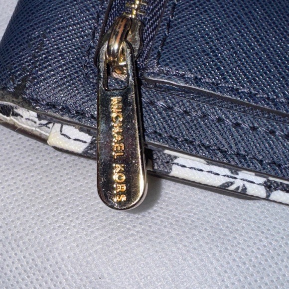 Michael Kors Dark Blue Wallet with Gold Logo - Picture 7 of 9